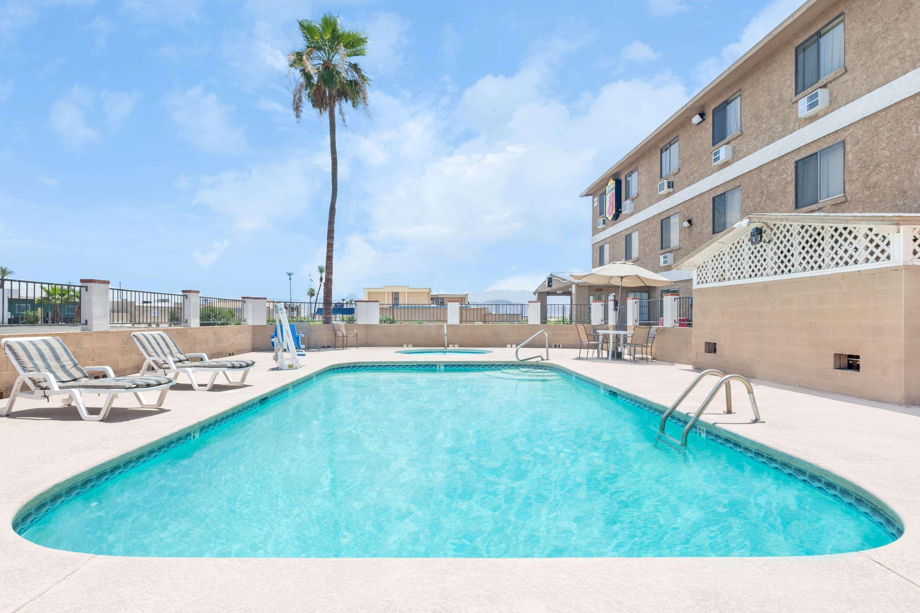 Super 8 By Wyndham Lake Havasu City Exterior photo