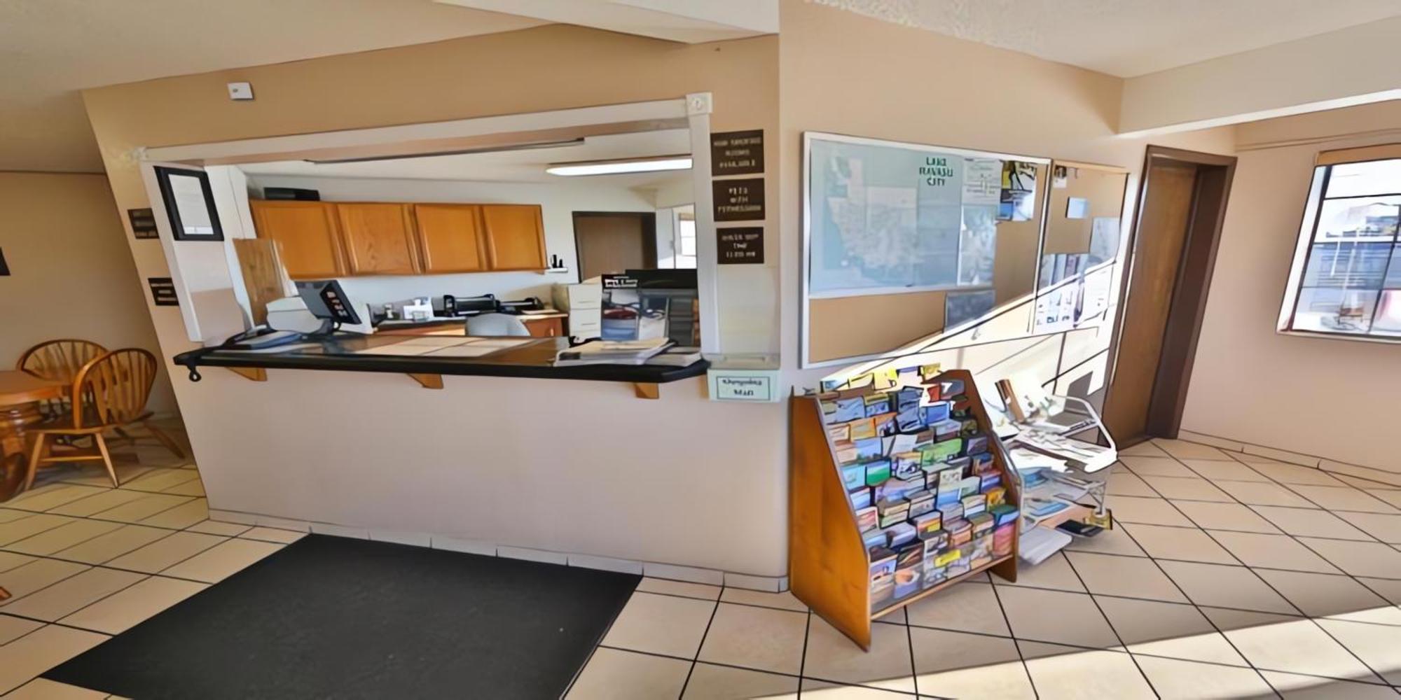 Super 8 By Wyndham Lake Havasu City Exterior photo