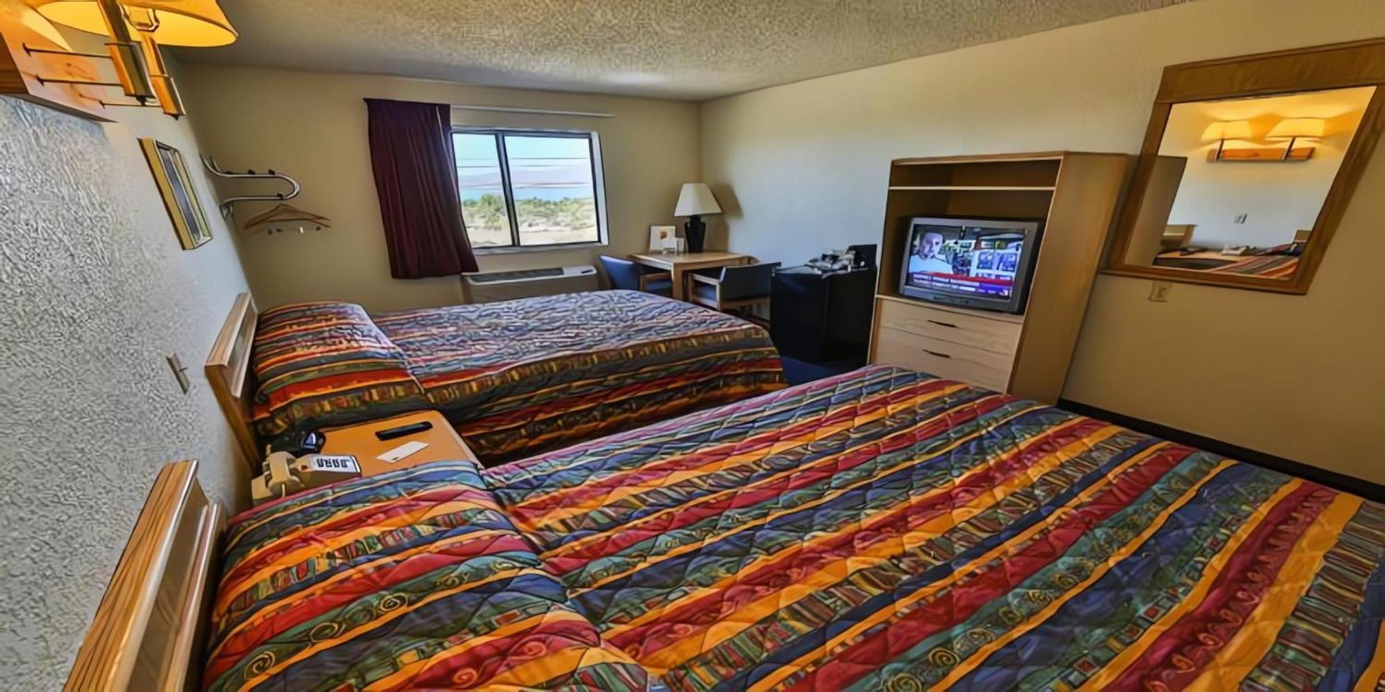 Super 8 By Wyndham Lake Havasu City Exterior photo